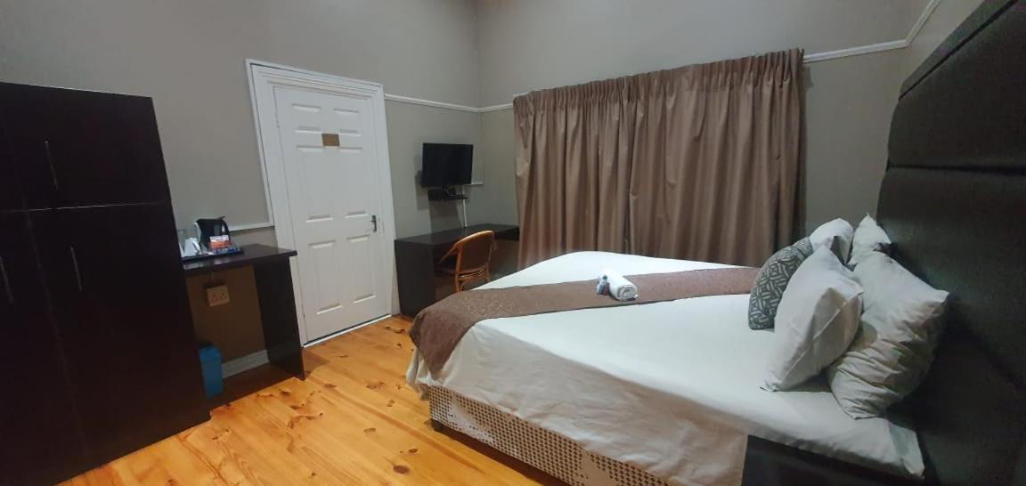 Hemmingways Bed & Breakfast King William's Town Eksteriør bilde
